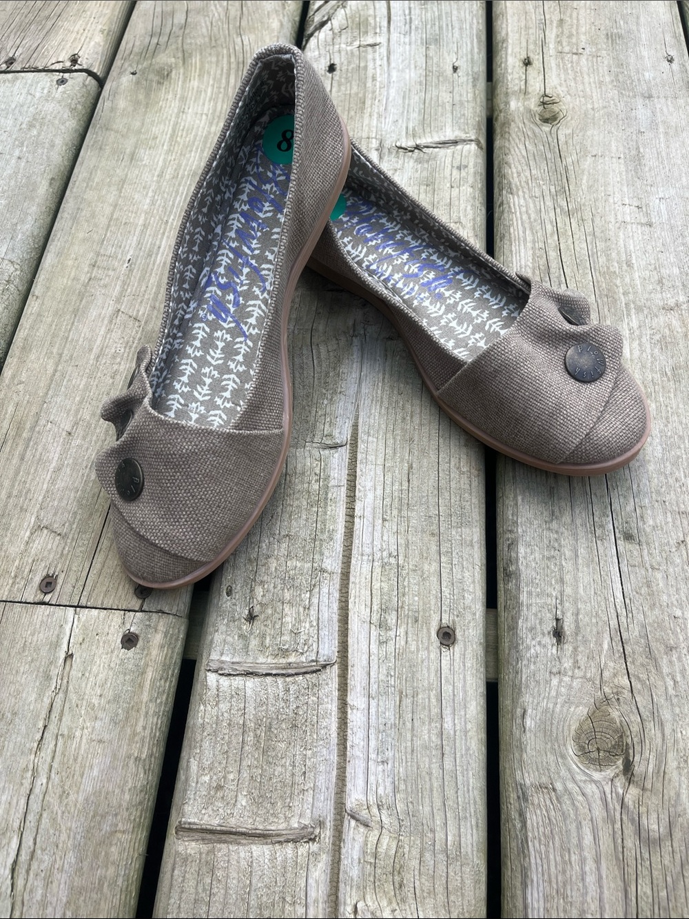NWT Blowfish Malibu Flats Size 8